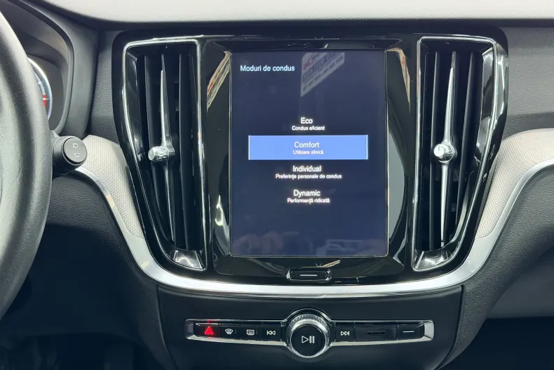 Volvo V60 din 2019 cu 179.000 km - oferta VOL150907 - foto 27