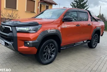 Toyota Hilux din 2023 - oferta TOY150910
