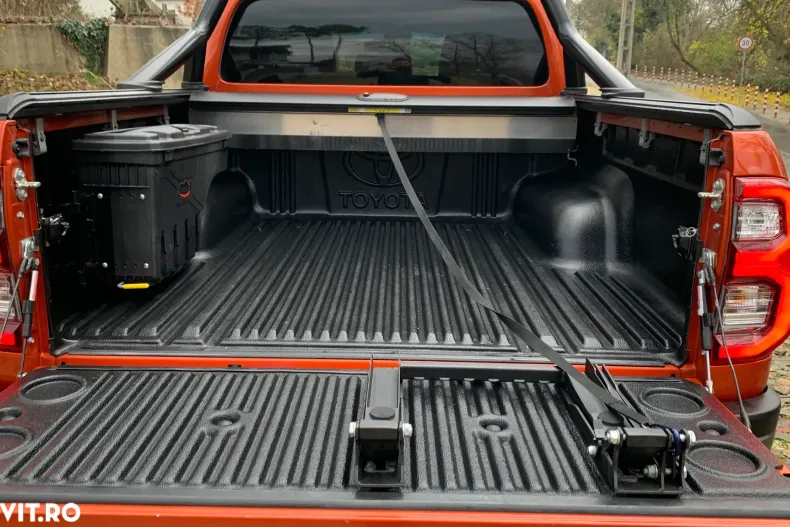 Toyota Hilux din 2023 cu 75.745 km - oferta TOY150910 - foto 14