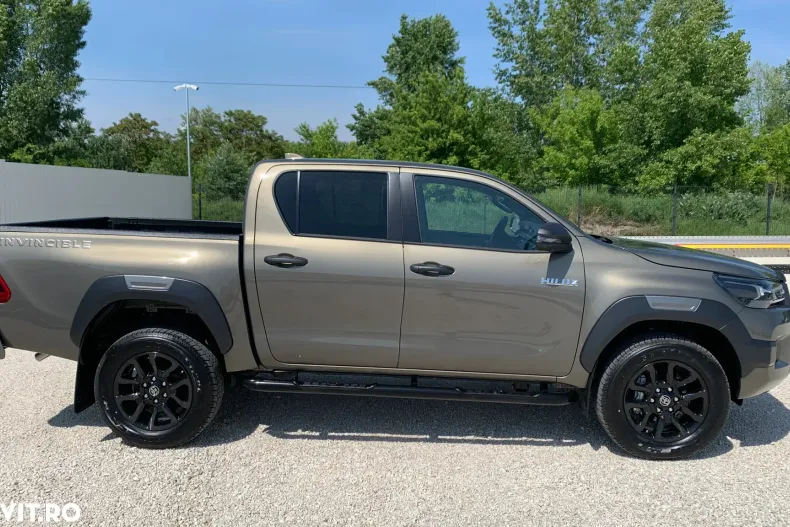 Toyota Hilux din 2025 cu 30 km - oferta TOY150912 - foto 2