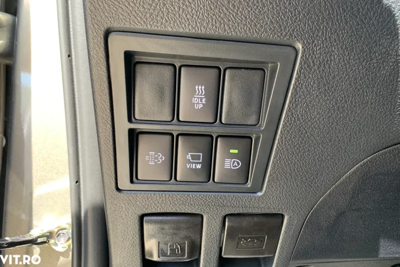 Toyota Hilux din 2025 cu 30 km - oferta TOY150912 - foto 30