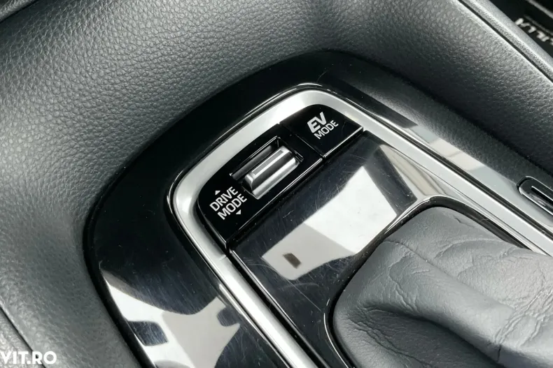 Toyota Corolla din 2021 cu 111.647 km - oferta TOY150921 - foto 35