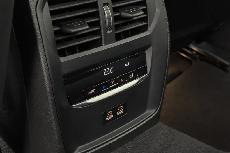 BMW Seria 3 din 2024 cu 15.000 km - oferta BMW150937 - foto 8