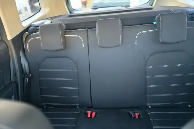 Dacia Duster din 2023 cu 42.900 km - oferta DAC150941 - foto 13