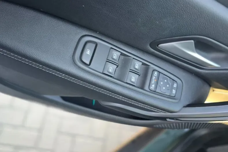 Dacia Duster din 2023 cu 42.900 km - oferta DAC150941 - foto 23