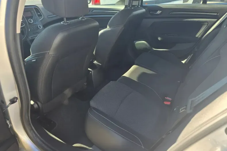 Renault Megane din 2020 cu 66.000 km - oferta REN150942 - foto 8