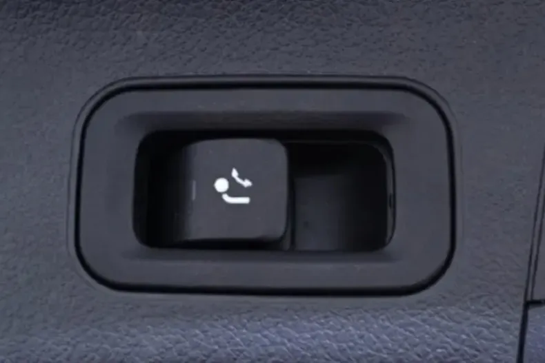 Mercedes-Benz GLA din 2022 cu 155.534 km - oferta MER150960 - foto 17