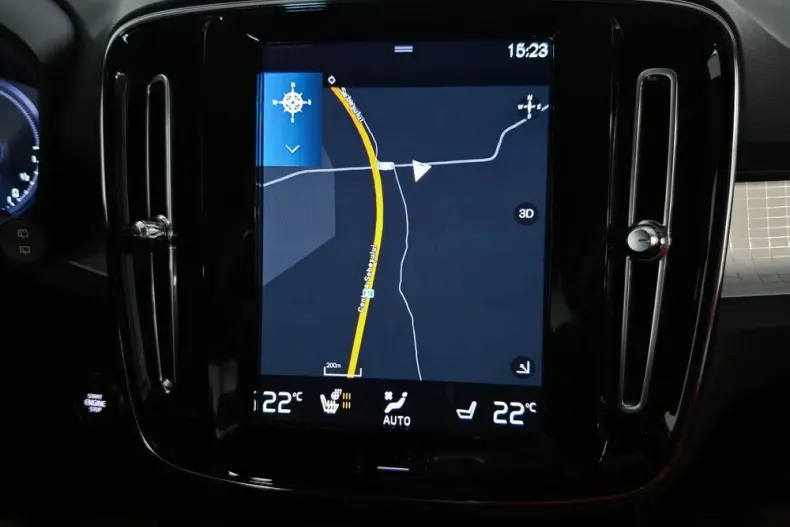 Volvo XC40 din 2020 cu 93.796 km - oferta VOL150962 - foto 8