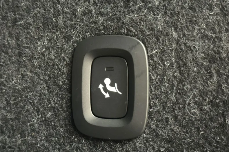 Volvo XC40 din 2022 cu 146.781 km - oferta VOL150967 - foto 16