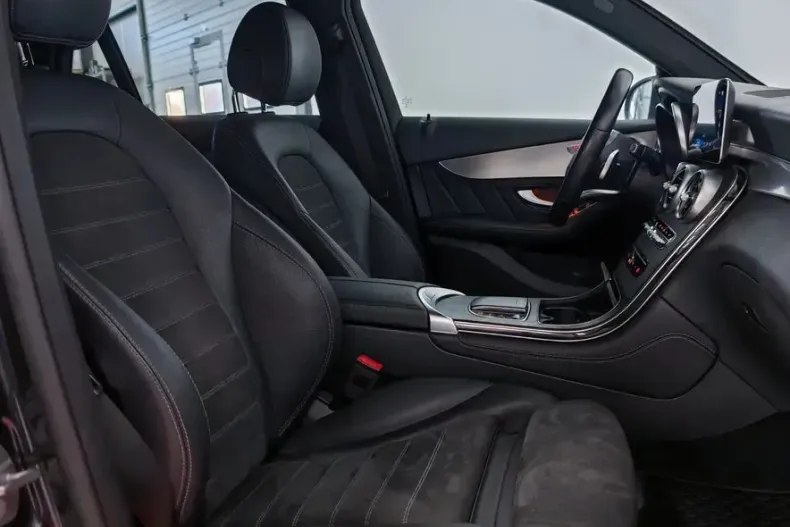 Mercedes-Benz GLC din 2020 cu 145.558 km - oferta MER150969 - foto 7