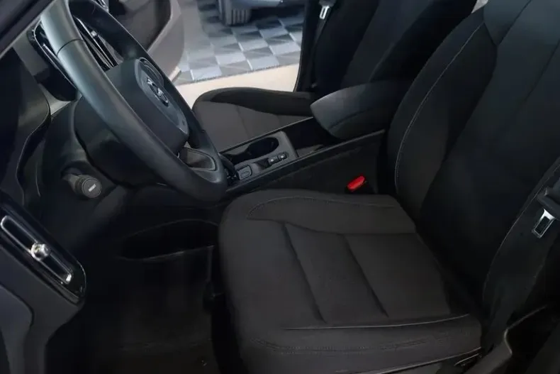 Volvo XC40 din 2021 cu 141.226 km - oferta VOL150970 - foto 7