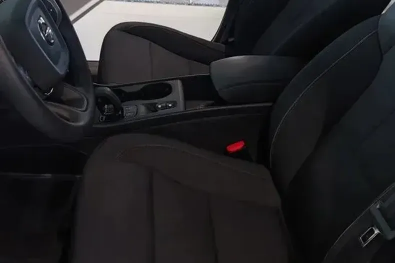 Volvo XC40 din 2021 cu 141.226 km - oferta VOL150970 - foto 10