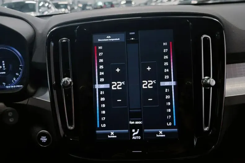 Volvo XC40 din 2021 cu 141.226 km - oferta VOL150970 - foto 12