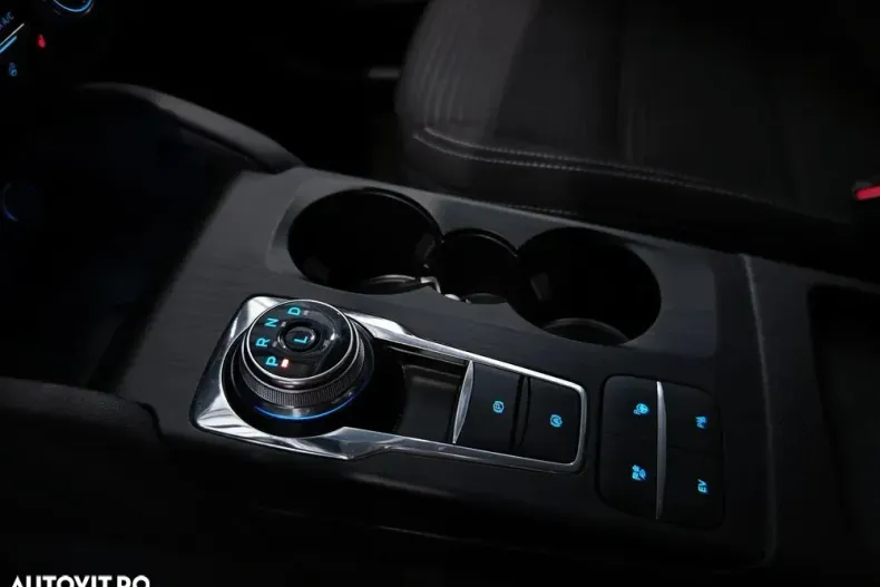 Ford Kuga din 2022 cu 68.228 km - oferta FOR150976 - foto 12