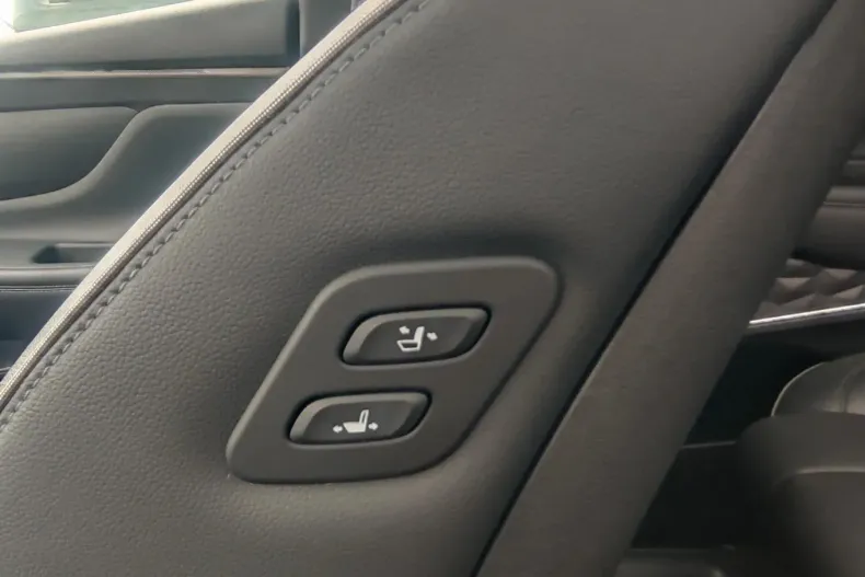 Hyundai SANTA FE din 2021 cu 101.670 km - oferta HYU150984 - foto 17