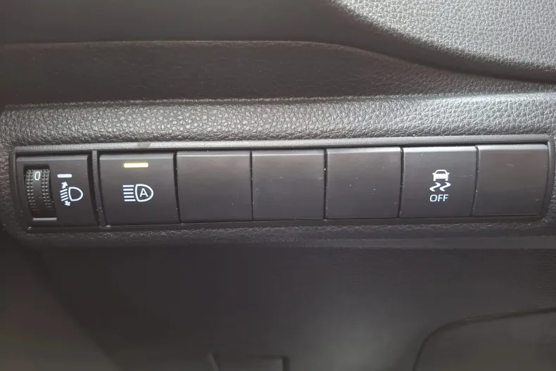 Toyota Corolla din 2020 cu 75.481 km - oferta TOY150985 - foto 12