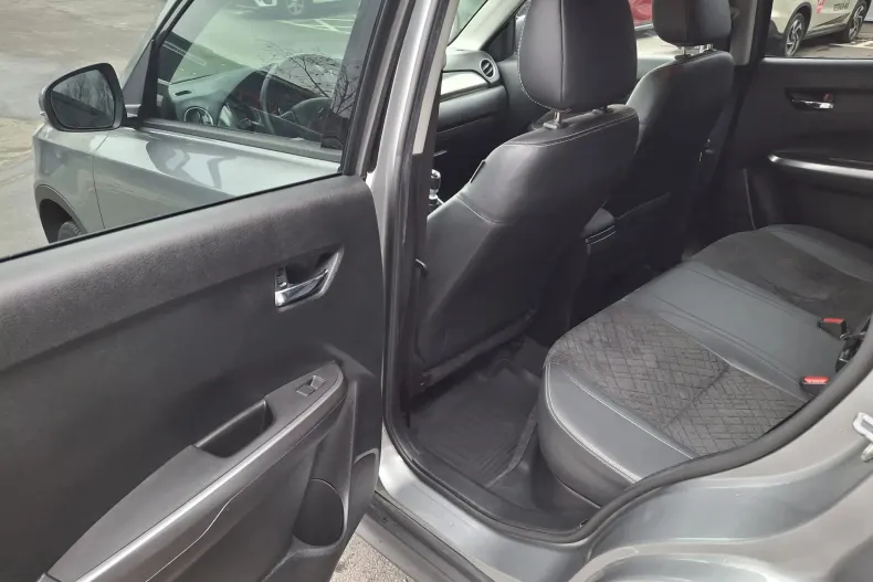 Suzuki Vitara din 2020 cu 59.512 km - oferta SUZ150986 - foto 25