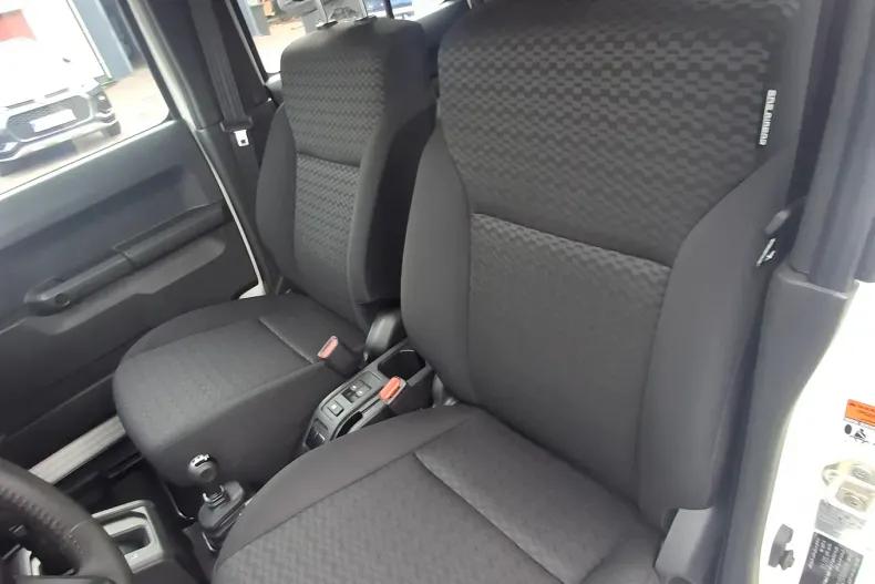 Suzuki Jimny din 2025 cu 37 km - oferta SUZ150990 - foto 10