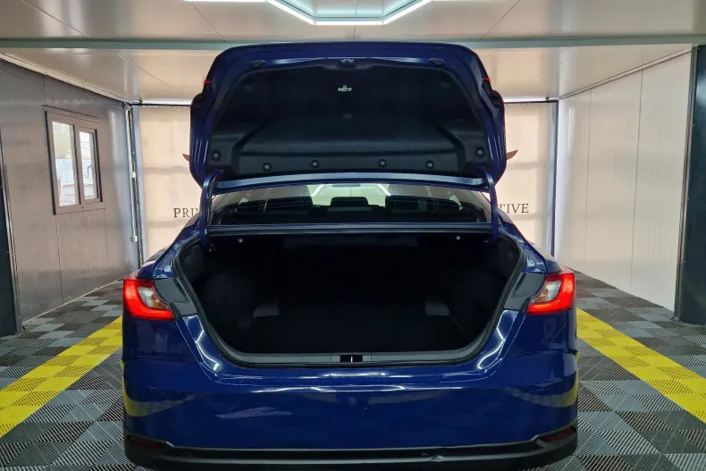 Toyota Camry din 2025 cu 12.915 km - oferta TOY150993 - foto 7