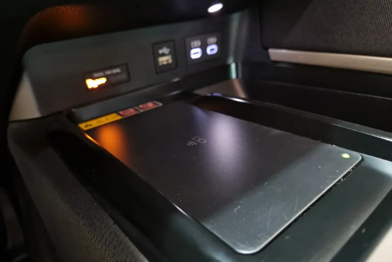 Toyota Camry din 2025 cu 12.915 km - oferta TOY150993 - foto 23