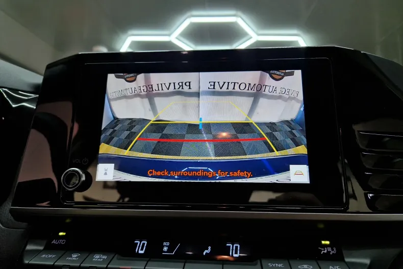 Toyota Camry din 2025 cu 12.915 km - oferta TOY150993 - foto 26