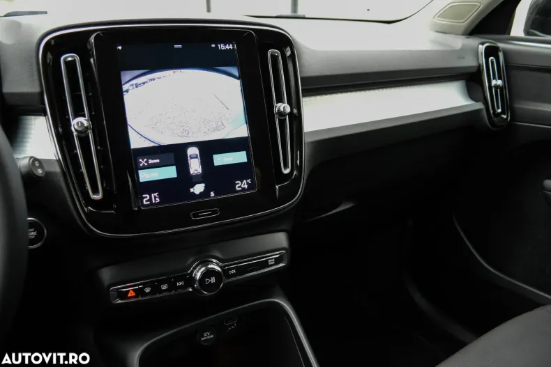 Volvo XC40 din 2021 cu 108.152 km - oferta VOL151009 - foto 7