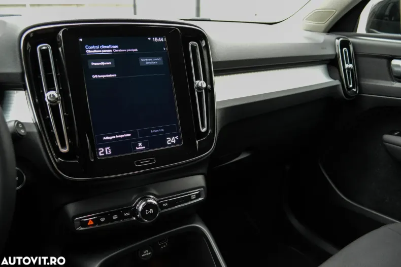 Volvo XC40 din 2021 cu 108.152 km - oferta VOL151009 - foto 26