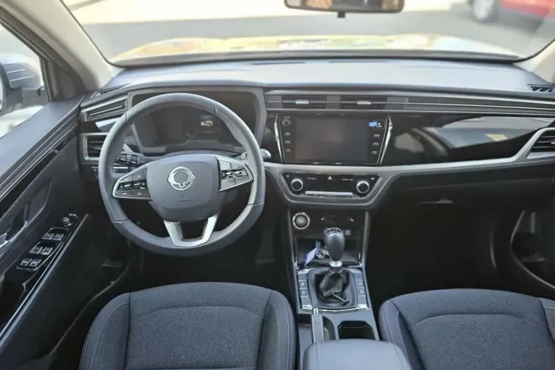 Ssangyong Korando din 2024 cu 1.500 km - oferta SSA151018 - foto 14