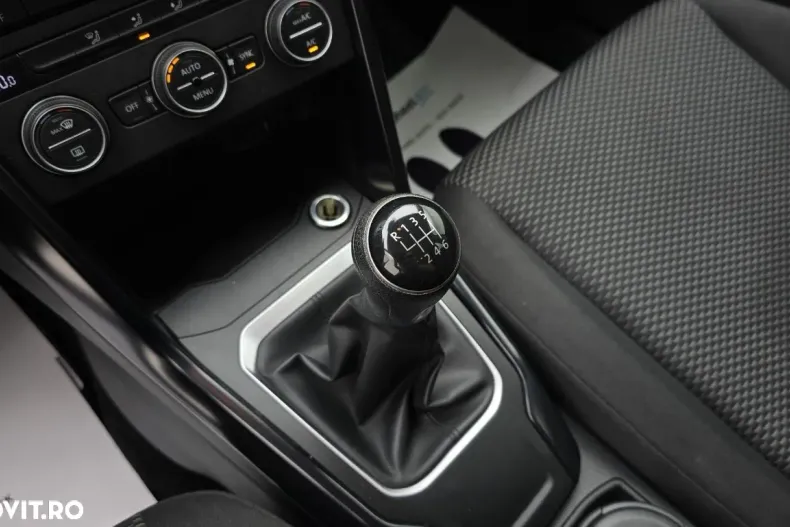 Volkswagen T-Roc din 2020 cu 74.631 km - oferta VOL151029 - foto 17