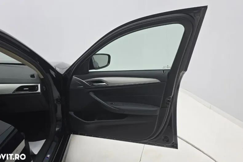 BMW Seria 5 din 2020 cu 95.400 km - oferta BMW151037 - foto 18