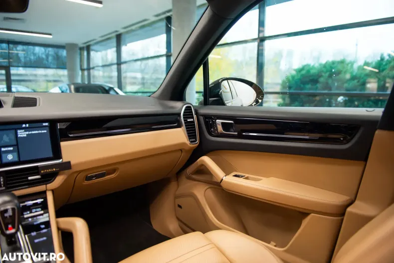 Porsche Cayenne din 2019 cu 161.542 km - oferta POR151062 - foto 33