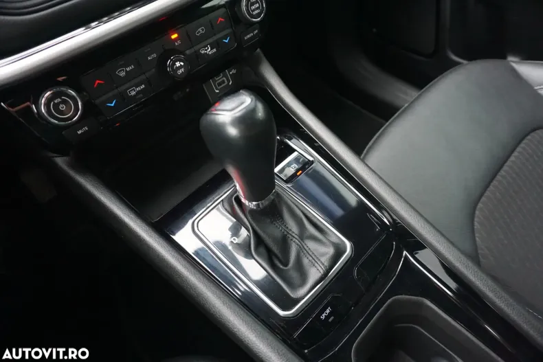 Jeep Compass din 2021 cu 49.154 km - oferta JEE151071 - foto 12