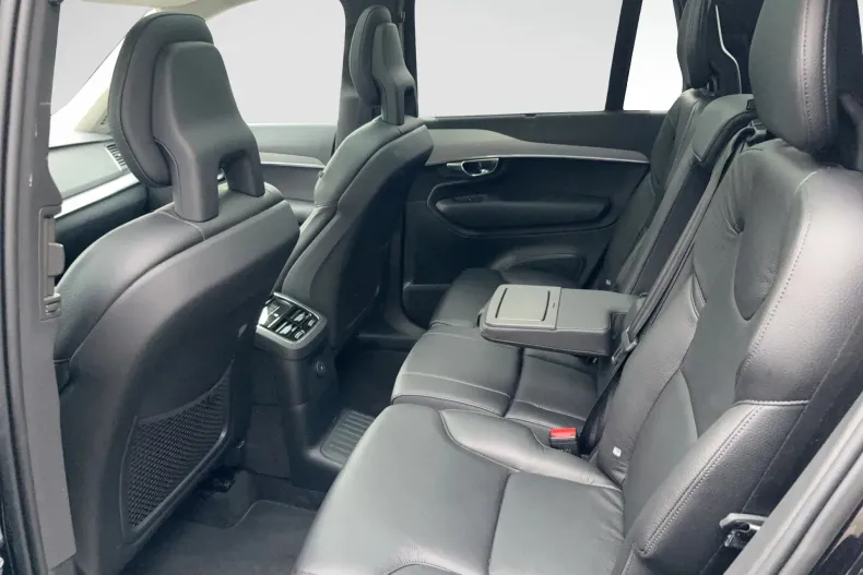 Volvo XC90 din 2020 cu 83.362 km - oferta VOL151074 - foto 10