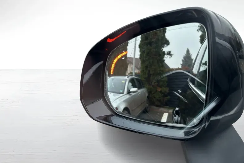 Volvo XC90 din 2020 cu 83.362 km - oferta VOL151074 - foto 22