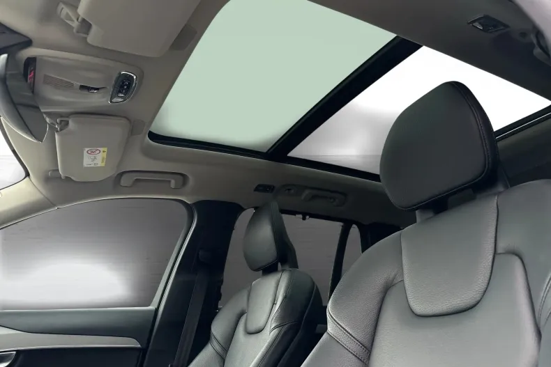 Volvo XC90 din 2020 cu 83.362 km - oferta VOL151074 - foto 24