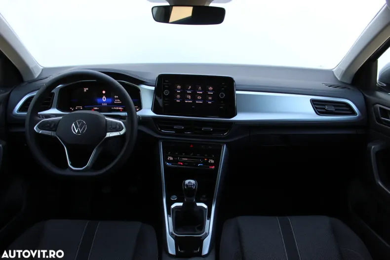 Volkswagen T-Roc din 2025 cu 6.588 km - oferta VOL151078 - foto 11