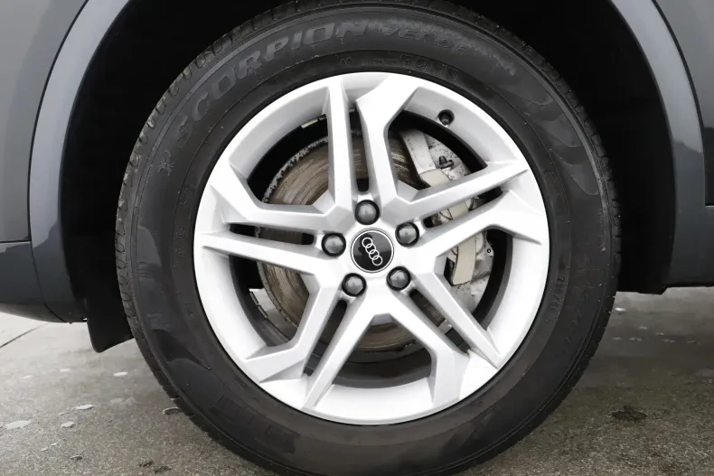 Audi Q5 din 2023 cu 36.645 km - oferta AUD151086 - foto 9