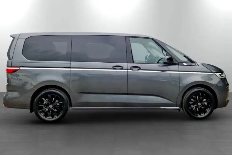 Volkswagen Multivan din 2025 cu 5.000 km - oferta VOL151087 - foto 6