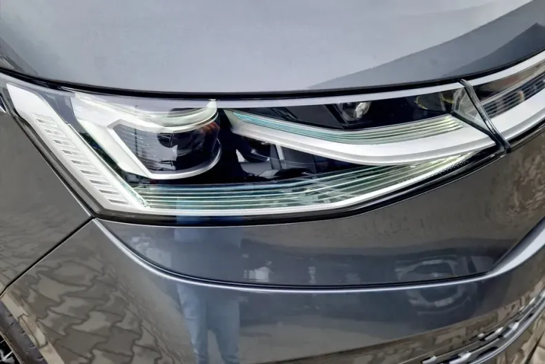 Volkswagen Multivan din 2025 cu 5.000 km - oferta VOL151087 - foto 9