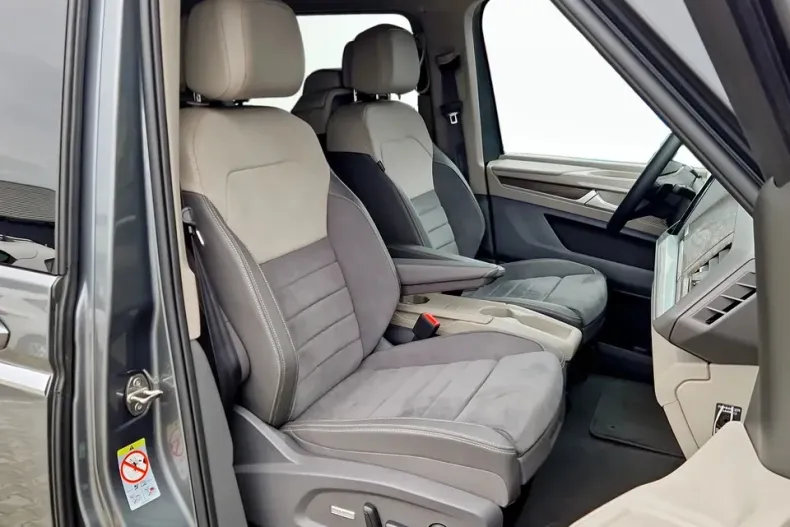 Volkswagen Multivan din 2025 cu 5.000 km - oferta VOL151087 - foto 14