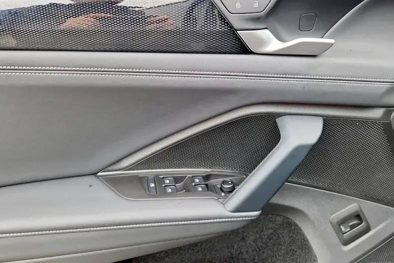 Volkswagen Tiguan din 2025 cu 5.000 km - oferta VOL151088 - foto 16