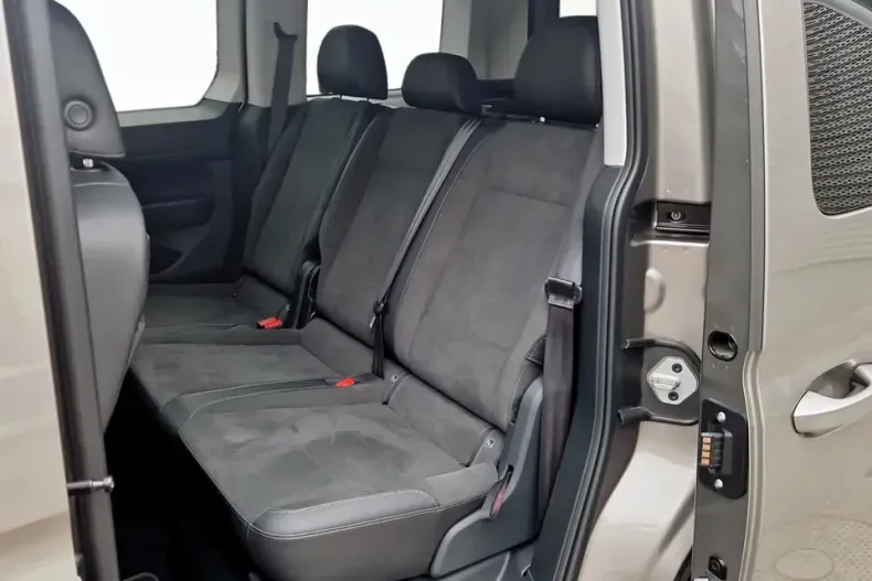 Volkswagen Caddy din 2025 cu 5.000 km - oferta VOL151089 - foto 14