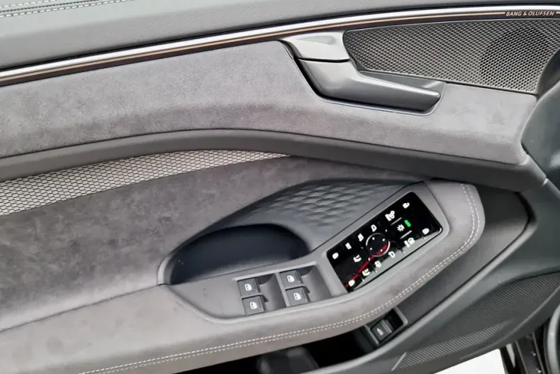 Audi A6 din 2025 cu 5.000 km - oferta AUD151090 - foto 15