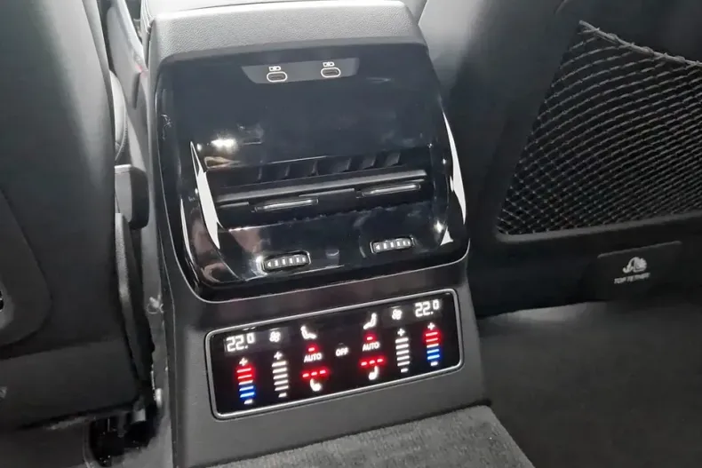 Audi A6 din 2025 cu 5.000 km - oferta AUD151090 - foto 28