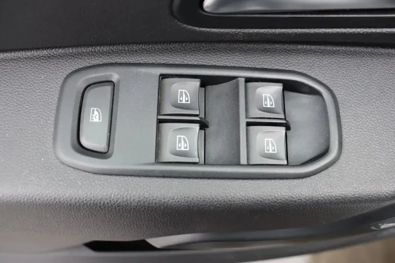 Dacia Duster din 2021 cu 97.802 km - oferta DAC151093 - foto 11