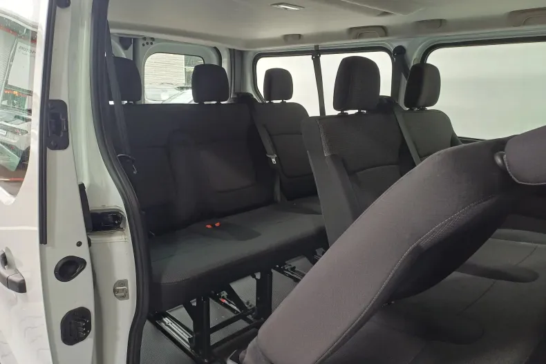 Renault Trafic din 2024 cu 10.194 km - oferta REN151097 - foto 20