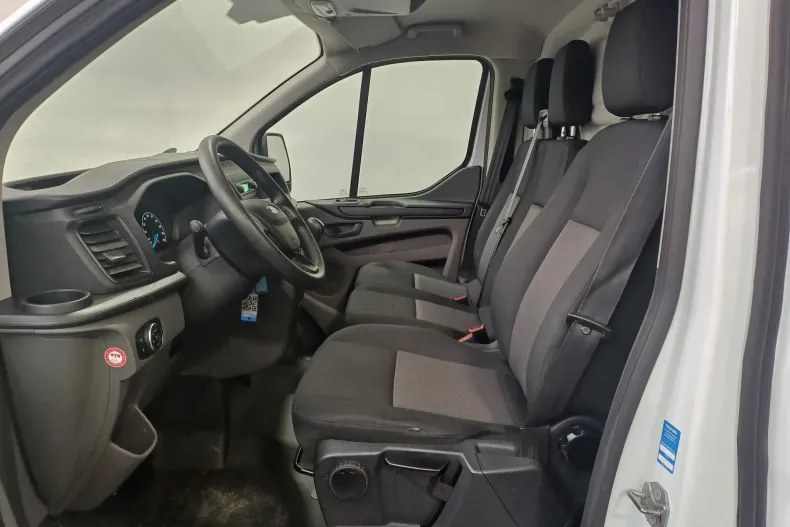 Ford Transit Custom din 2019 cu 111.617 km - oferta FOR151098 - foto 4