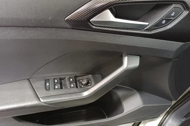 Volkswagen T-Cross din 2023 cu 110.728 km - oferta VOL151101 - foto 9