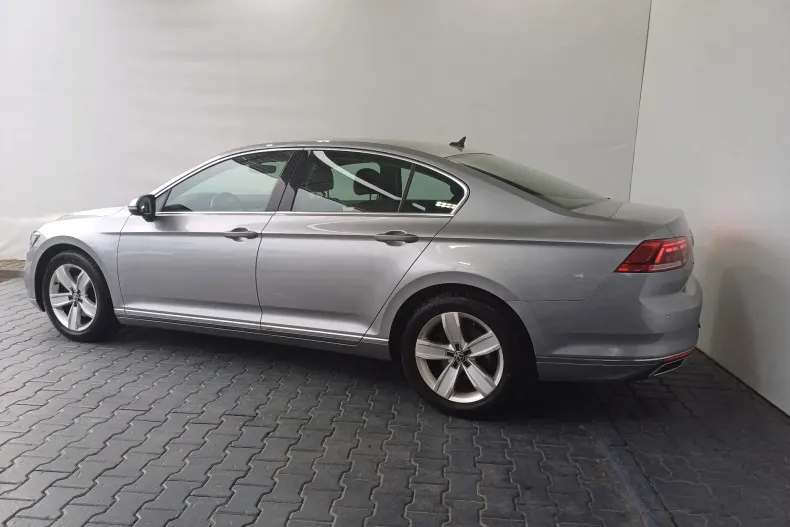 Volkswagen Passat din 2020 cu 130.010 km - oferta VOL151104 - foto 3