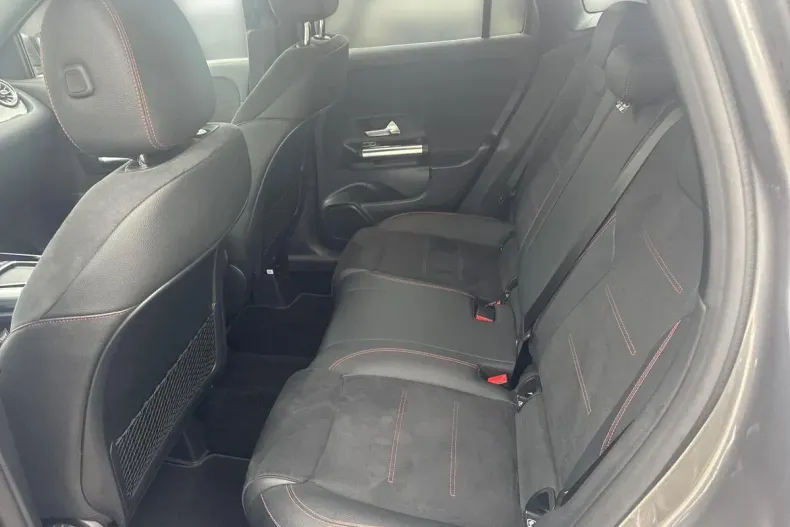 Mercedes-Benz GLA din 2025 cu 17.476 km - oferta MER151109 - foto 14